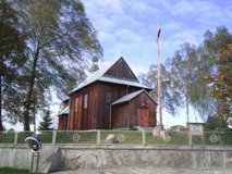 Kościół parafialny pw. Św. Stanisława Biskupa i Męczennika w Lewinie fot. Sebastian Włodarczyk