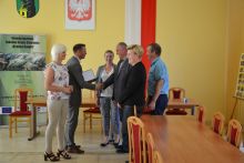 Podpisanie umw na granty Budowa miejsc rekreacji_(7).JPG