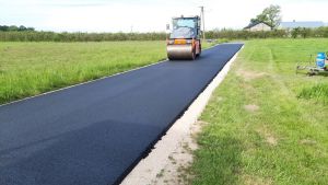 Przebudowa dróg w miejscowościach Bujały i Rokitnica-Kąty.