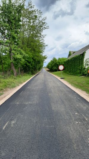 Przebudowa dróg w miejscowościach Bujały i Rokitnica-Kąty.